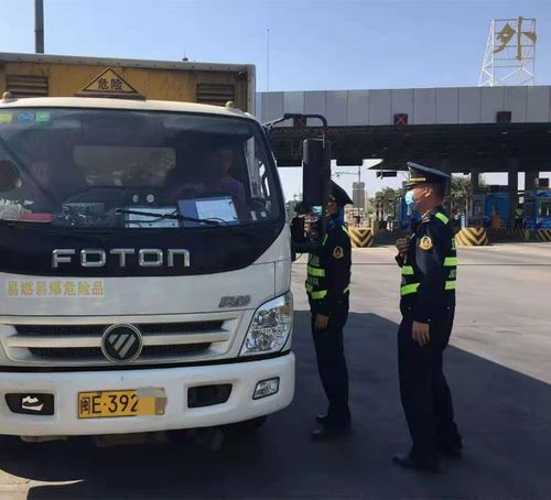 市交通運輸執法局強化危運行業專項執法，為春運筑牢安全防線